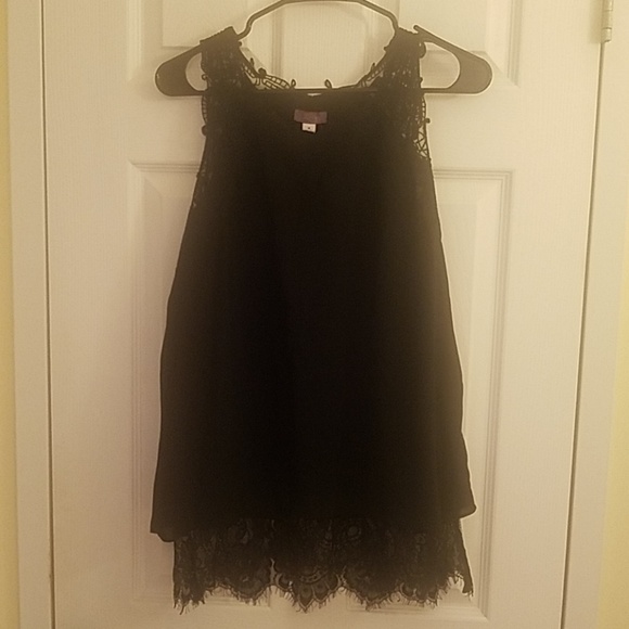 Sexy and chic black top - Picture 1 of 3